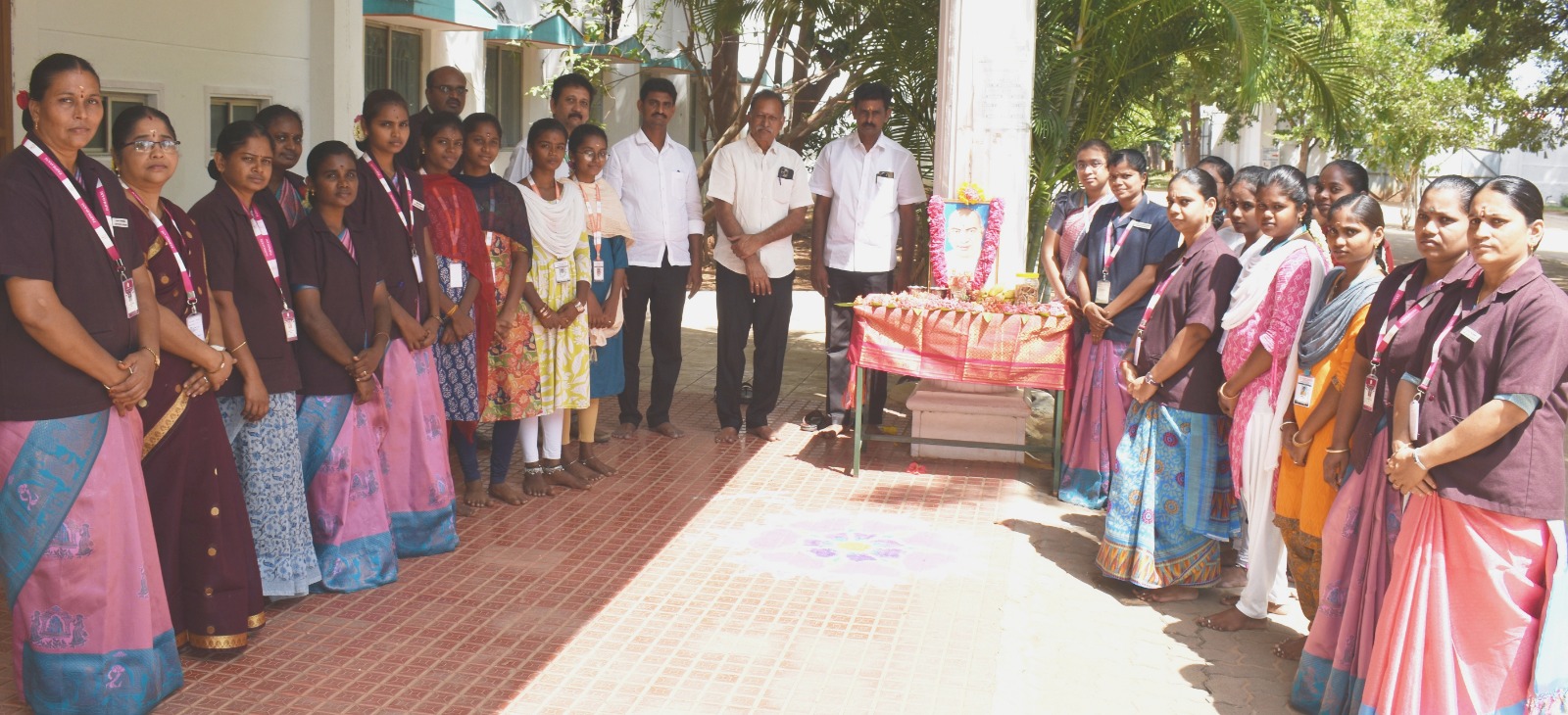 சேலத்தில் பத்மவாணி மகளிர் கலை மற்றும் அறிவியல் கல்லூரி தன்னாட்சியில் கர்மவீரர் காமராஜர் பிறந்த தின விழா கொண்டாட்டம்
