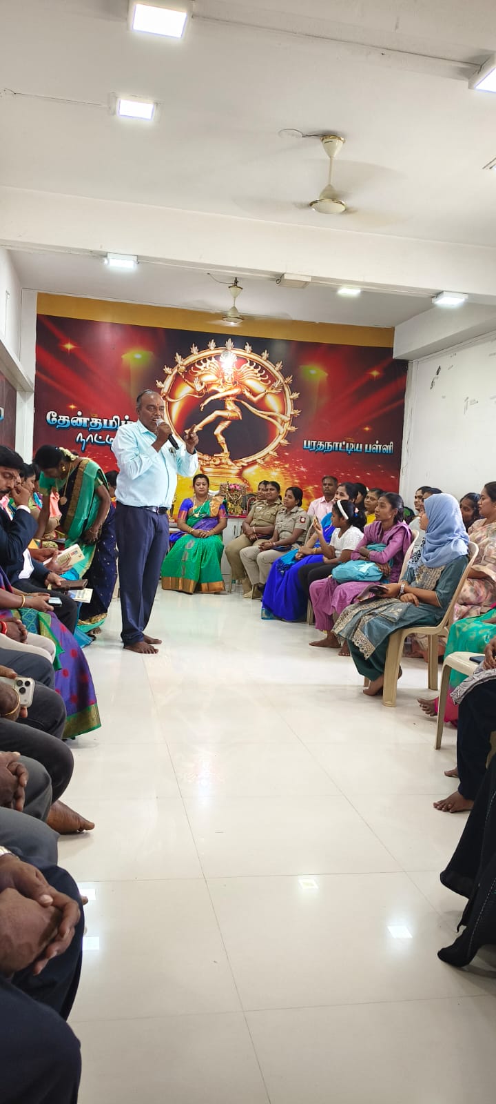 கிருஷ்ணகிரி கம்பன் கழகத்தின் சார்பாக சர்வதேச மகளிர் தின விழா.