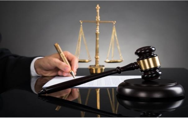 விபத்துக்குள்ளான வாகனத்திற்கு இழப்பீடு வழங்க மறுத்த தனியார் காப்பீட்டு நிறுவனம் ரூ7,11 லட்சம் வழங்க தூத்துக்குடி மாவட்ட நுகர்வோர் குறைதீர் ஆணையம் உத்தரவு